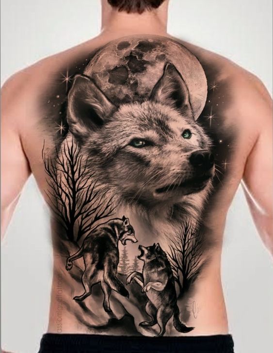 Hình xăm sói trên lưng, phong cách blackwork, chi tiết cao, độ phân giải HD.