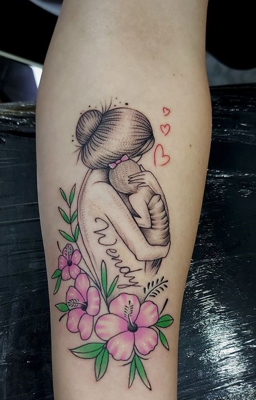 hình xăm mini mẹ bồng con gái ý nghĩa Hình xăm mẹ con phong cách màu sắc trên cánh tay, chi tiết hoa hồng, độ nét cao HD.