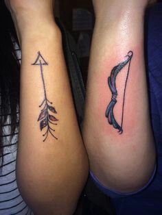 hình xăm ý nghĩa cho đôi lứa Hình xăm cung tên trên cánh tay, phong cách blackwork, độ chi tiết cao, ảnh HD.
