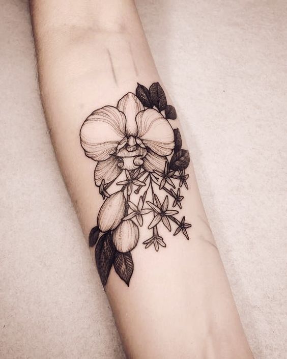 mẫu hình tả thực hoa lan trên cánh tay Hình xăm hoa phong lan trên cánh tay, phong cách blackwork, chi tiết cao, ảnh HD.