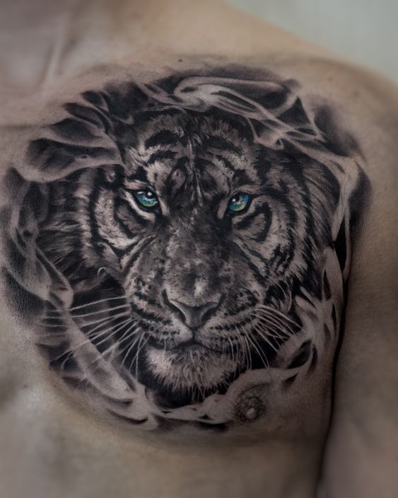 Hình xăm hổ trên ngực, phong cách blackwork chi tiết, ảnh HD.