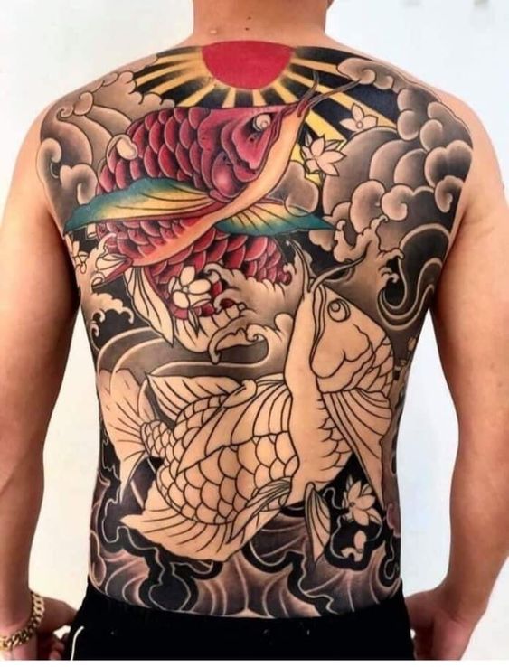 hoàn thiện hình xăm cặp huyết long cho khách Hình xăm cá chép phong cách Nhật Bản trên lưng, màu sắc sặc sỡ, chi tiết tinh xảo, độ phân giải HD.