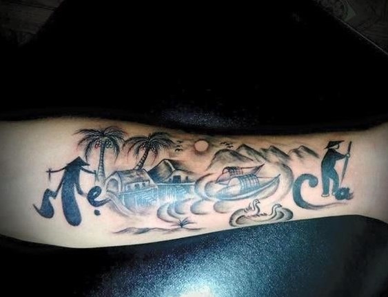 Hình xăm phong cảnh sông nước trên tay, phong cách cổ điển, chi tiết, độ phân giải HD.