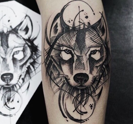 Hình xăm chó sói theo mẫu Hình xăm sói phong cách blackwork trên cánh tay, chi tiết ấn tượng, độ phân giải cao.