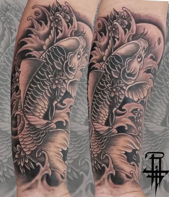 mau-6 Hình xăm cá chép blackwork trên cánh tay, chi tiết cao, phong cách cổ điển, độ phân giải HD.