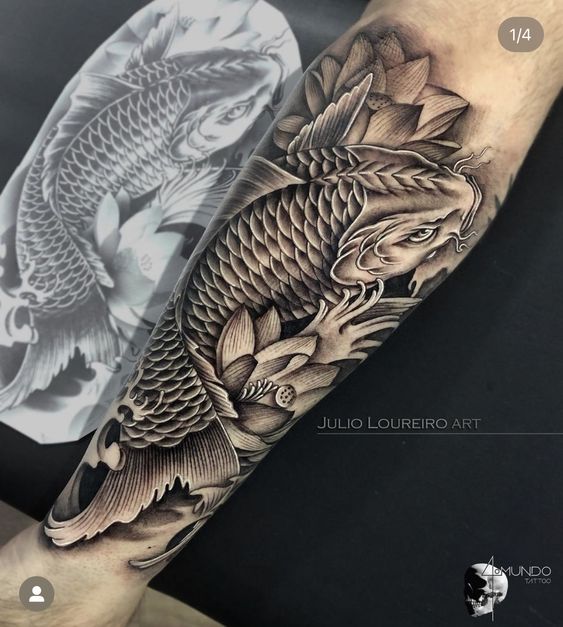 mau-8 Hình xăm cá chép tay kiểu blackwork chi tiết cao, độ phân giải HD.