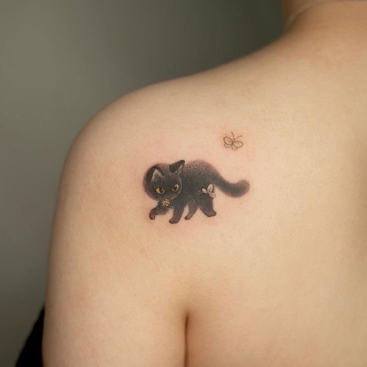 mau tattoo chu meo nho sau vai nu 1