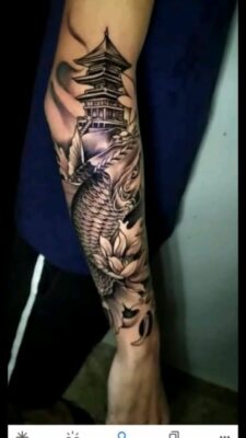 Hình xăm cá chép và chùa ở tay, phong cách blackwork chi tiết, ảnh HD.