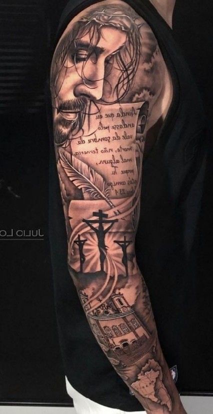 Hình xăm tôn giáo trên cánh tay, phong cách blackwork chi tiết; ảnh HD.