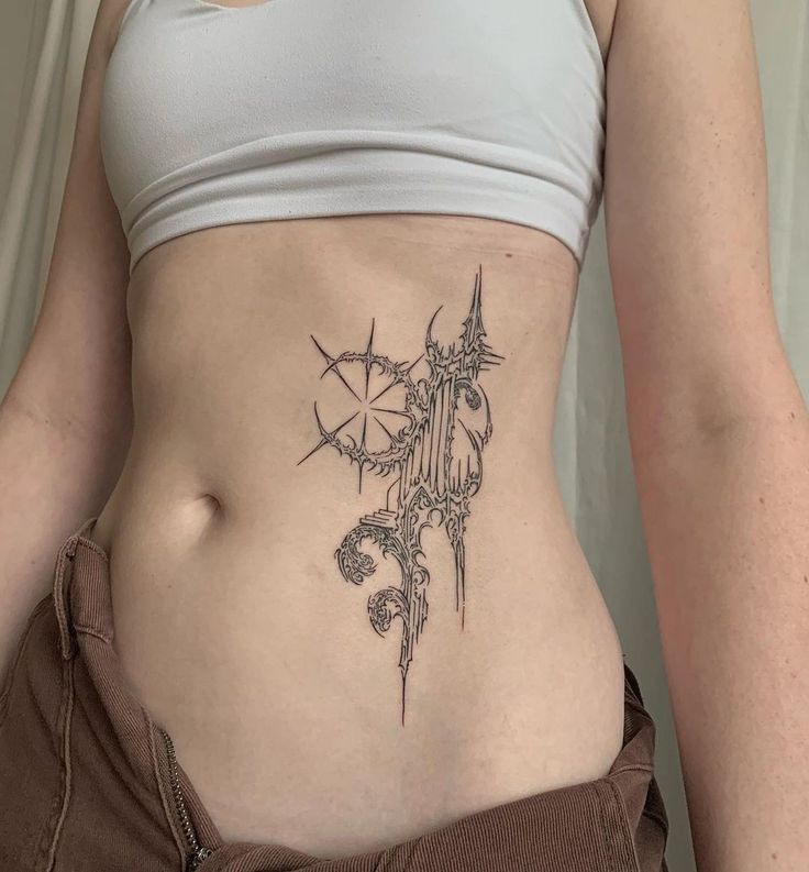 Thiết kế xăm eo với phong cách cổ điển Hình xăm trừu tượng trên eo, phong cách blackwork chi tiết, ảnh HD.
