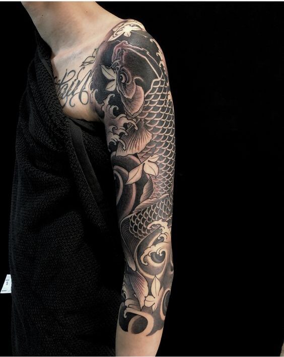 tattoo-ca-chep-den-trang-mau-5-e1712567759499 tattoo ca chep den trang mau 5 e1712567759499