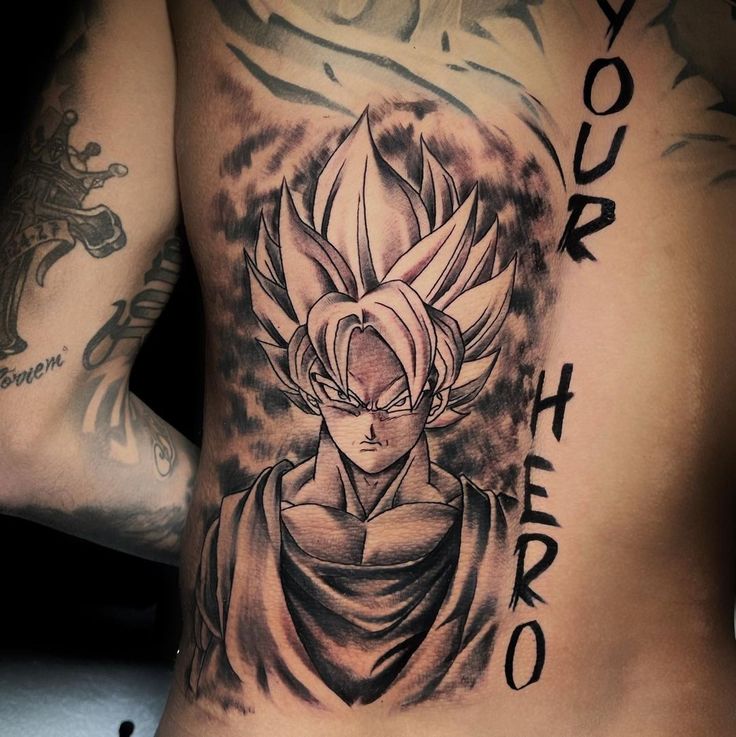 Hình xăm nhân vật anime ở lưng, phong cách blackwork chi tiết, ảnh HD.