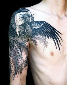 Xăm hình chim phượng hoàng cho khách Hình xăm phượng hoàng trên vai, phong cách blackwork chi tiết, ảnh HD.