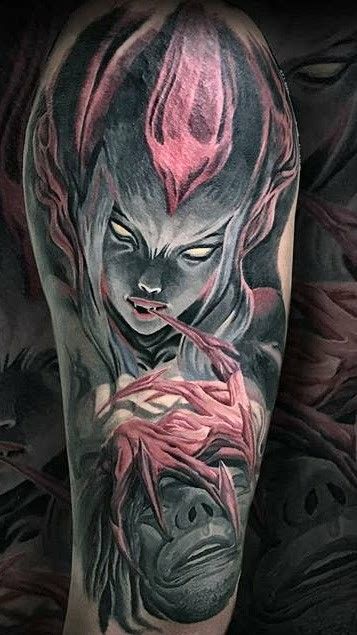 Hình xăm nhân vật ma quái trên cánh tay, phong cách blackwork chi tiết, độ phân giải HD.