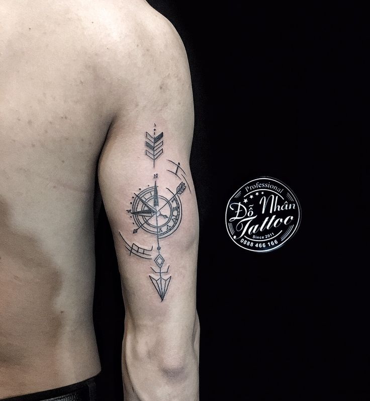 Hình xăm mũi tên la bàn. Xăm hình bấm "TRUY CẬP" để Liên Hệ